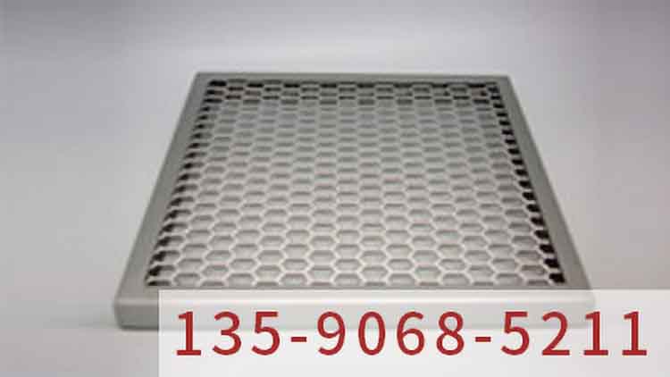 鋁單板廠家之作為一種優(yōu)質的建筑裝飾材料